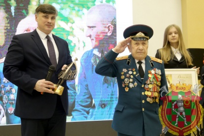 Поздравляем с заслуженной наградой!
