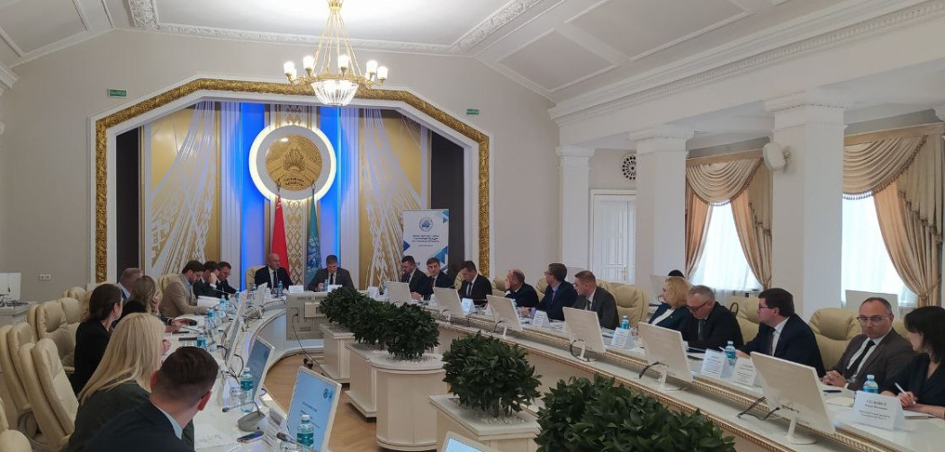 Мининформ и Минсвязи обсудили создание детского национального контента
