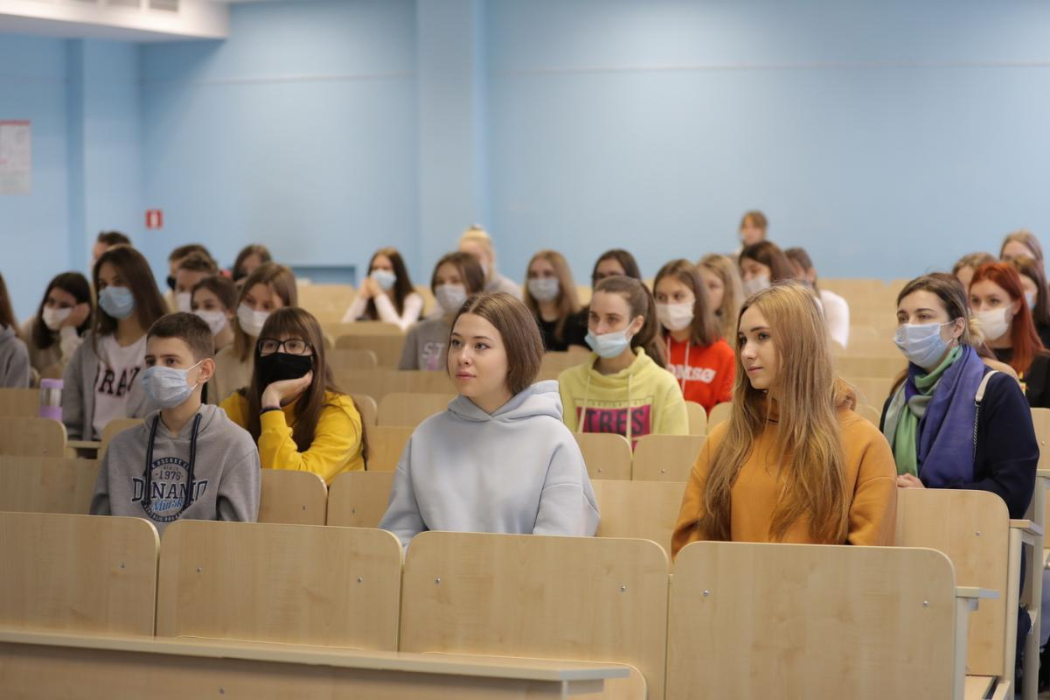 Минские школьники посетили факультет журналистики БГУ
