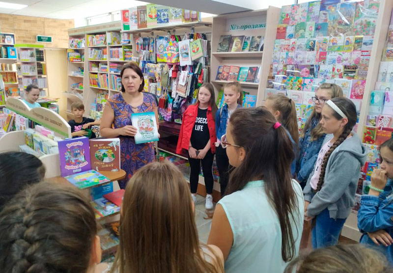 Сустрэча з пісьменніцай Алесяй Коршак адбылася ў кніжнай краме “Санет”
