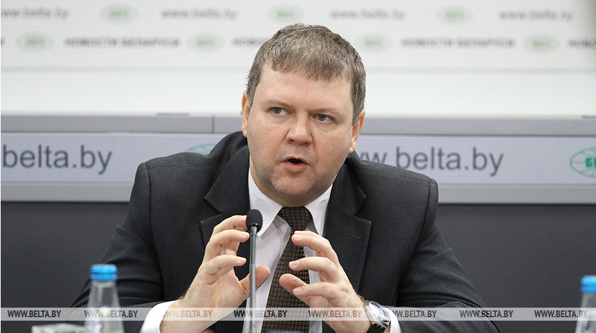 Макаров: Бурную реакцию в обществе вызывает не само событие, а резкие комментарии лидеров мнений
