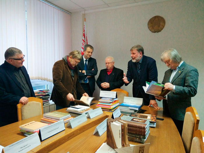 Адбылося пасяджэнне журы Нацыянальнага конкурсу “Мастацтва кнігі”
