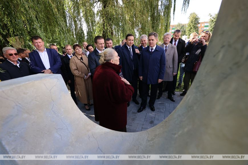 Аллея писателей_5.jpg Аллея писателей_5.jpg