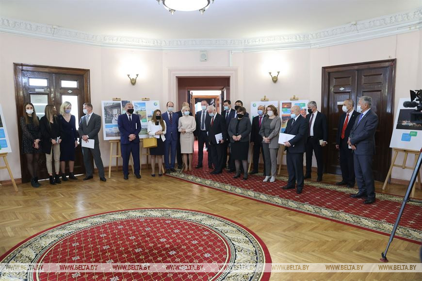 МИР - фотовыставка_4 .jpg